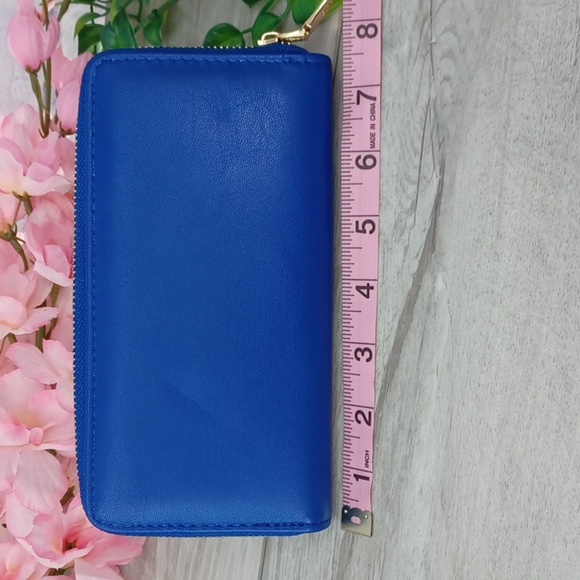 Badgley Mischka Wallet - Picture 3 of 5